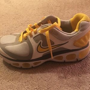 Nike livestrong shoes